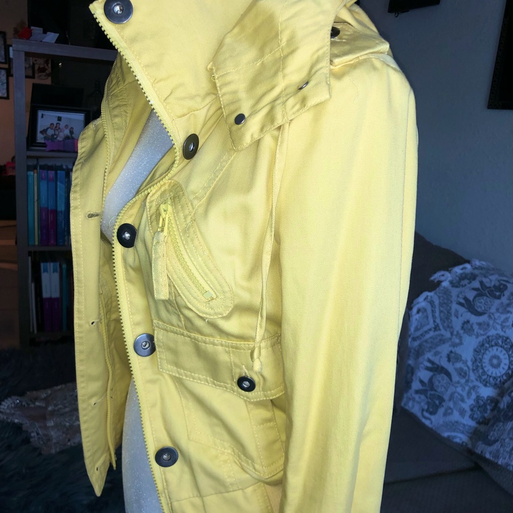 Yellow Jacket XS